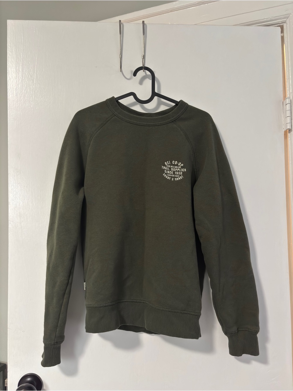 REI Sweater Olive Green Crewneck Sweatshirt XS